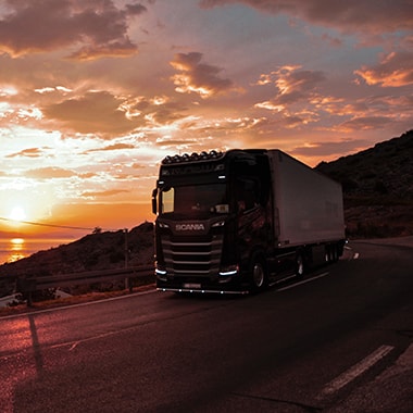 Truck for big loads